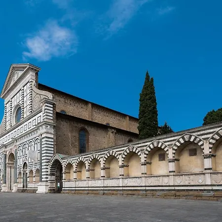 아파트 Via Avelli, 4 - Charming - Delightful And Bright 3rd-floor Without Elevator, Overlooking One Of Florence's Beautiful Squares, Exceptionally Located For Exploring The *