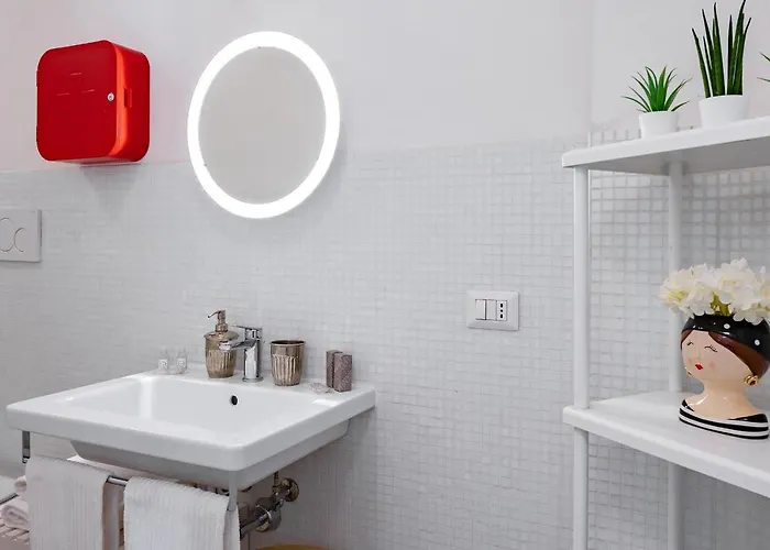Daire Via Avelli, 4 - Daniela - Charming - Delightful And Bright 3rd-floor Without Elevator, Overlooking One Of Florence's Beautiful Squares, Exceptionally Located For Exploring The Floransa