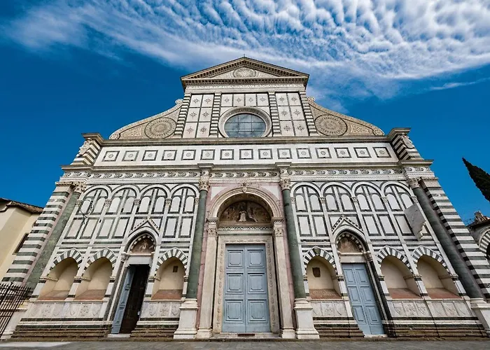 Via Avelli, 4 - Daniela - Charming - Delightful And Bright 3rd-floor Without Elevator, Overlooking One Of Florence's Beautiful Squares, Exceptionally Located For Exploring The * Floransa